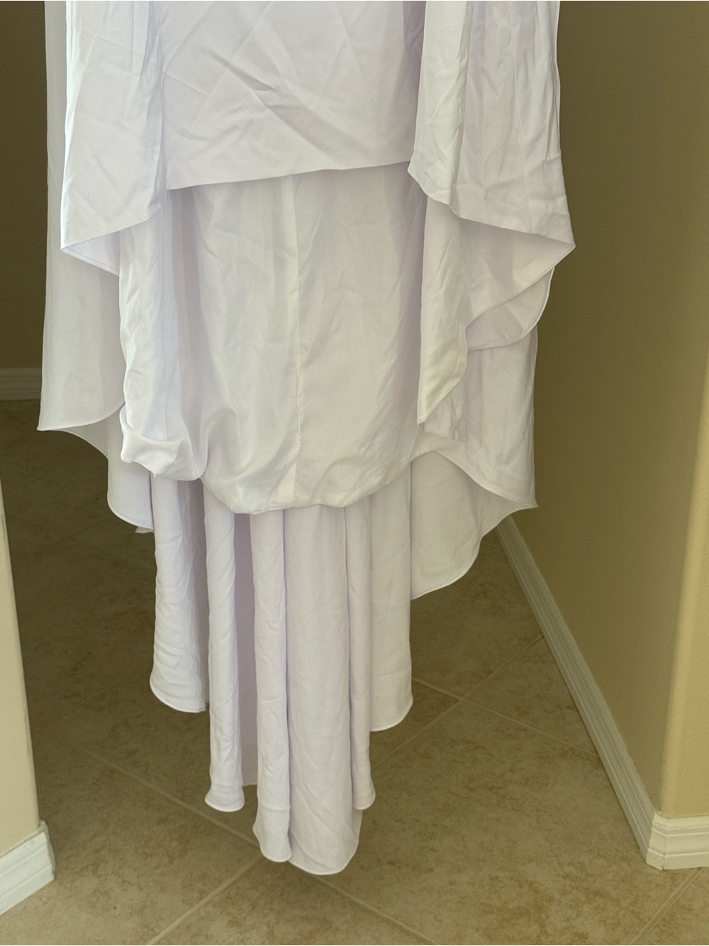 David's Bridal White Off-the-Shoulder Pleated Bodice Gown With 8’ Train - Picture 5 of 9